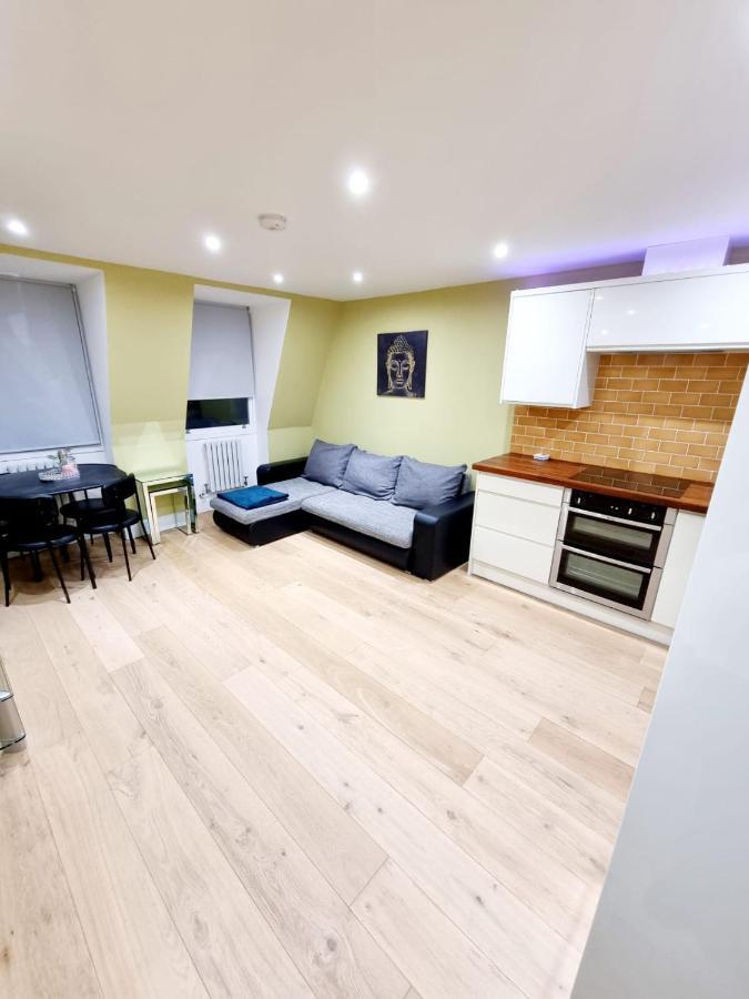 Stylish London Apartment With Terrace & Parking Zewnętrze zdjęcie